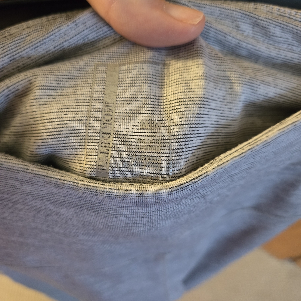Gray Athletic Leggings - Picture 3 of 4